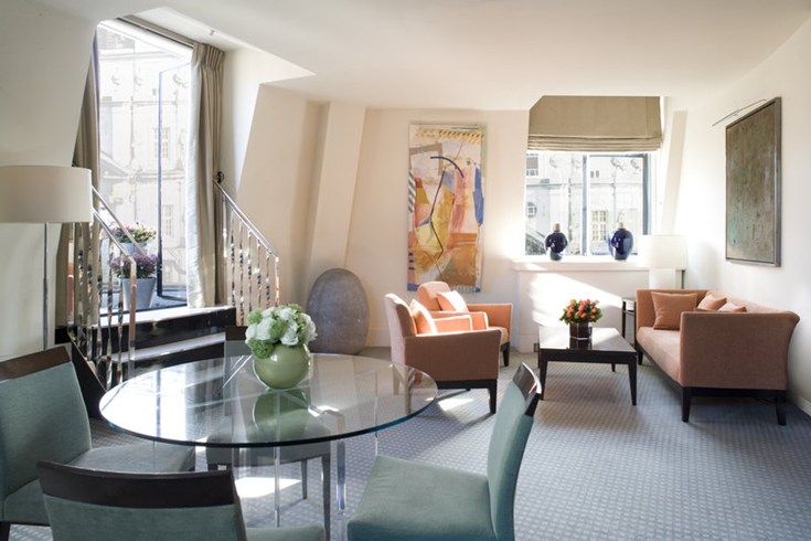 客室リビングルーム