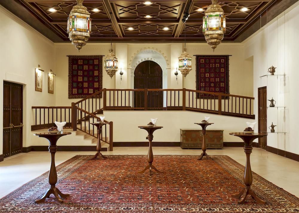 アル・マハ・デザート・リゾート Al Maha, A Luxury Collection Desert Resort and Spaのエントランス