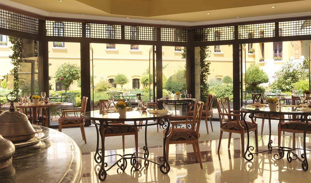 フォーシーズンズ・ホテル・イスタンブール・アット・スルタンアフメット Four Seasons Hotel Istanbul at Sultanahmetのレストラン