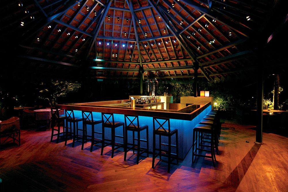 タージ・ウエスト・エンド Taj West Endのバー