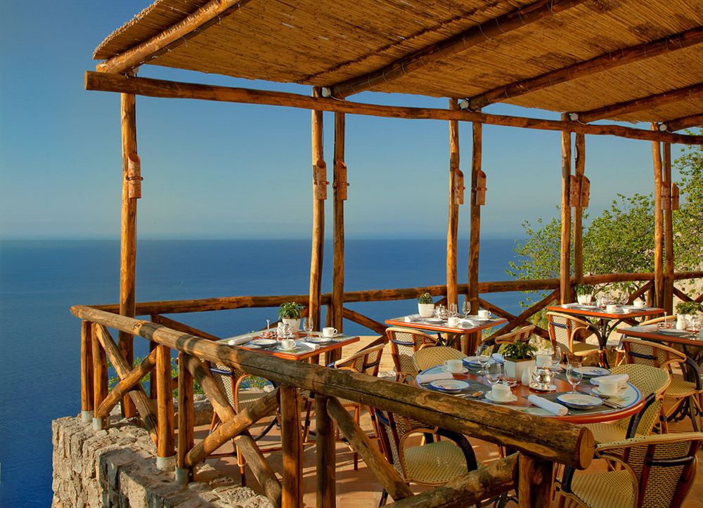 モナステロ・モンテロサ・ホテル&スパ Monastero Santa Rosa Hotel & Spaのレストラン