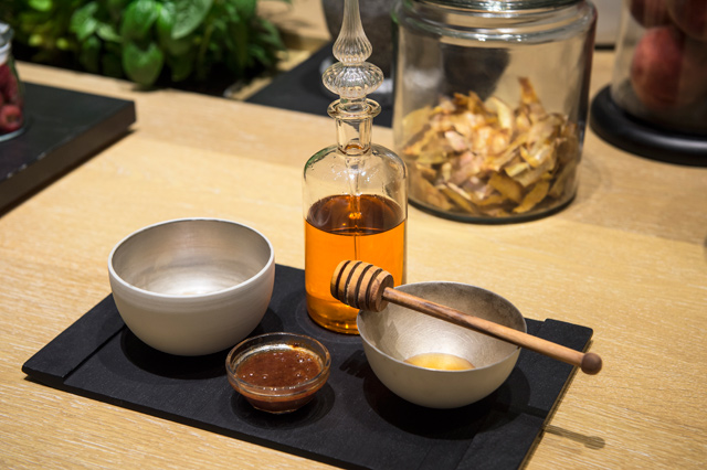 アンダーズ東京のAO スパ アンド クラブのボディーマッサージオイル