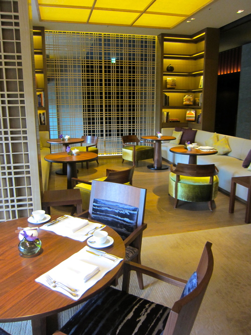 ザ・リッツ・カールトン京都のアフタヌーンティーが楽しめるザ・ロビーラウンジ