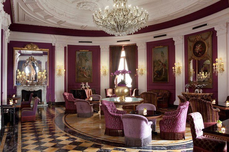 レジーナ・ホテル・バリオーニ・ローマ Regina Hotel Baglioni Romeのロビー