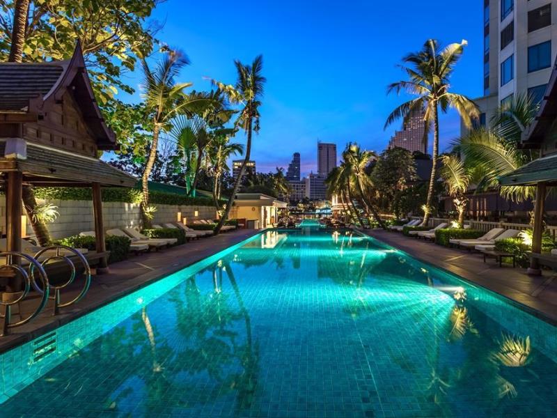 ザ・ペニンシュラ・バンコク Peninsula Bangkok Hotelのプール