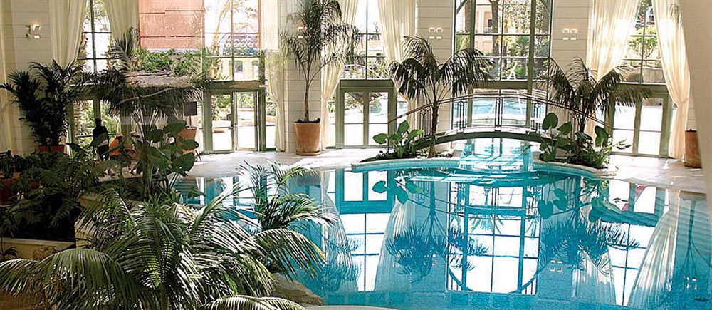 モンテカルロ・ベイ・ホテル&リゾート Monte Carlo Bay Hotel & Resortの屋内プール