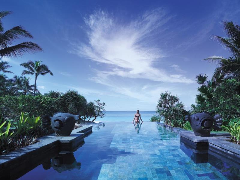 シャングリ・ラ・ボラカイ・リゾート・アンド・スパ Shangri-La's Boracay Resort & Spaのプール