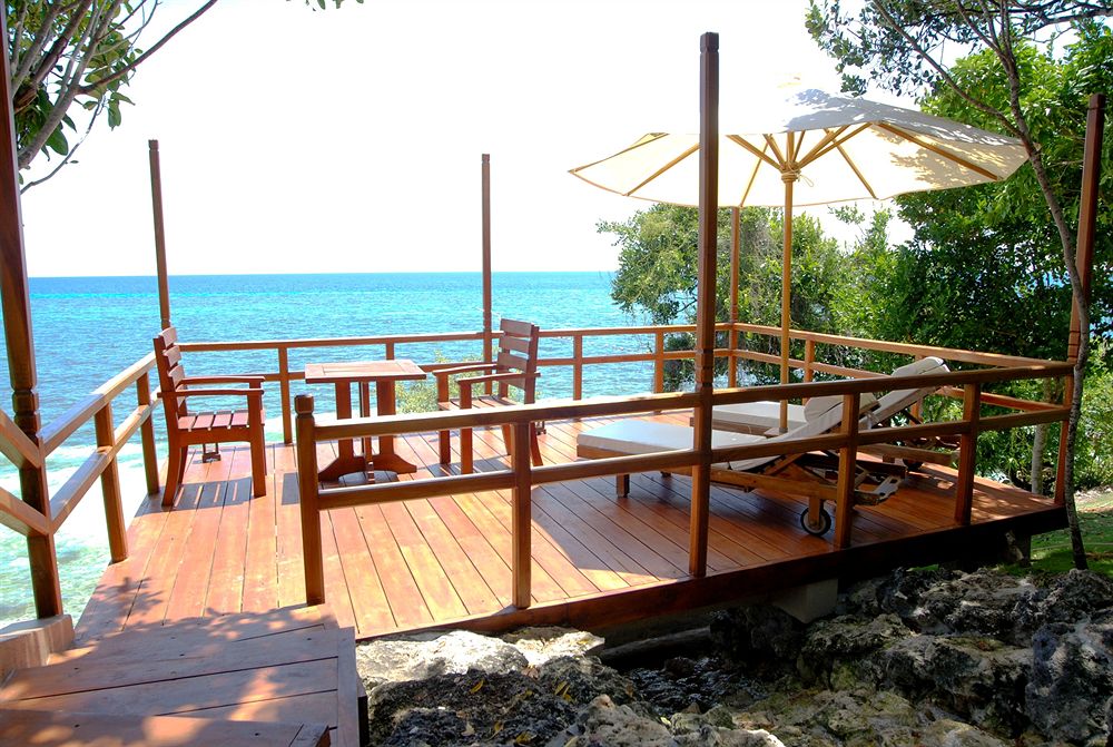 エスカヤ・ビーチ・リゾート・アンド・スパ Eskaya Beach Resort and Spaのテラス