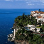 ポルトガル・マデイラ島の美しさを堪能することができる「ベルモンド・リーズ・パレス」