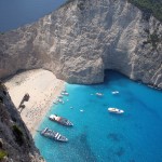 気持ちをリフレッシュさせたい貴方へ。世界の「青い海の絶景」５選