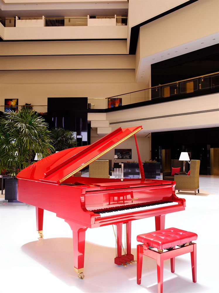 ジ・オベロイ・ムンバイ The Oberoi Mumbaiのロビーのピアノ