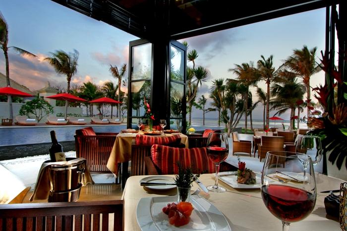 ザ・ロイヤル・サントリアン The Royal Santrianのレストラン