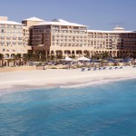 極上の空間でオーシャンビューを堪能しきる「ザ・リッツ・カールトン・カンクン」