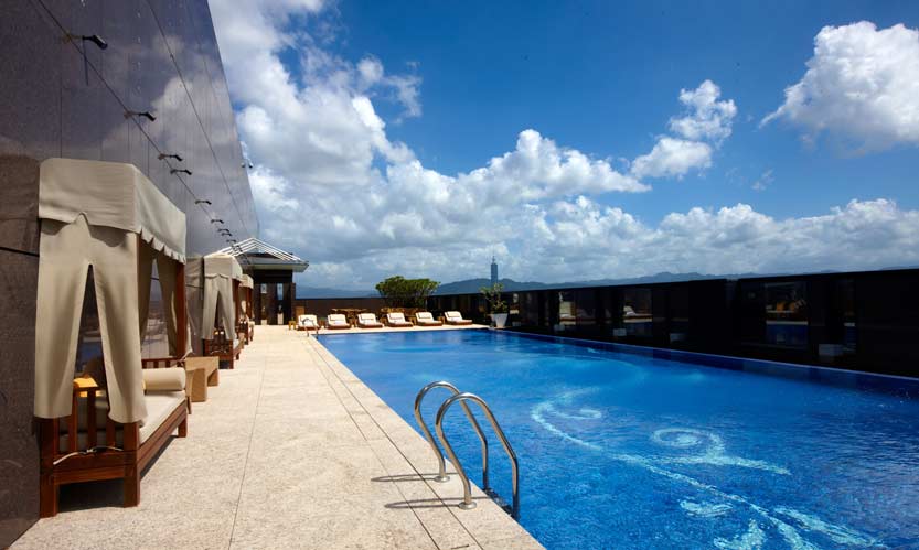 オークラ・プレステージ・台北 The Okura Prestige Taipeiの屋外プール