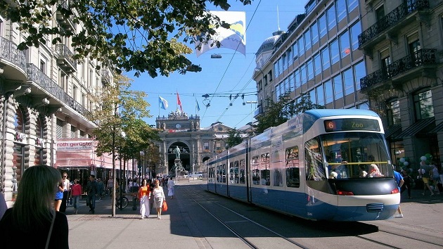 バーンホフ通り