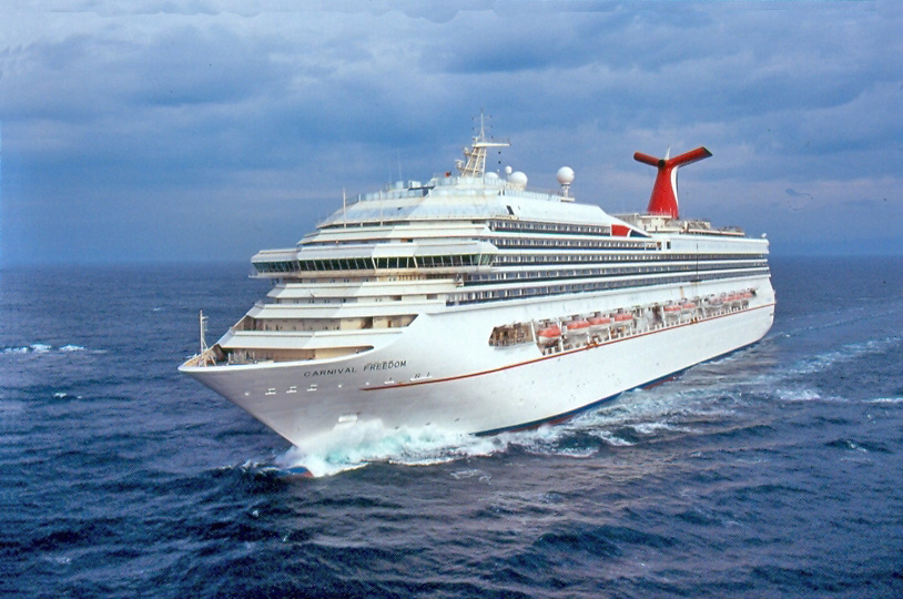 カーニバル・クルーズ Carnival Cruiseの外観