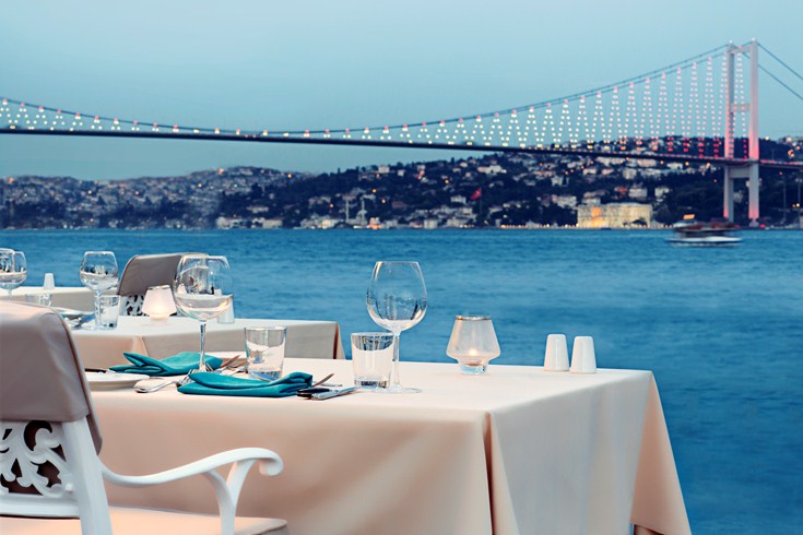 チュラーン・パレス・ケンピンスキー・イスタンブール Ciragan Palace Kempinski Istanbulのレストラン