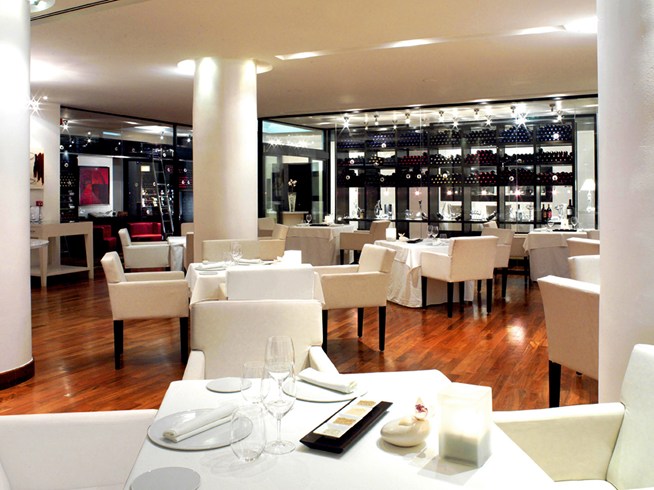 ザ・ロイヤル・ハイダウェイ・プラヤカール The Royal Hideaway Playacarのレストラン