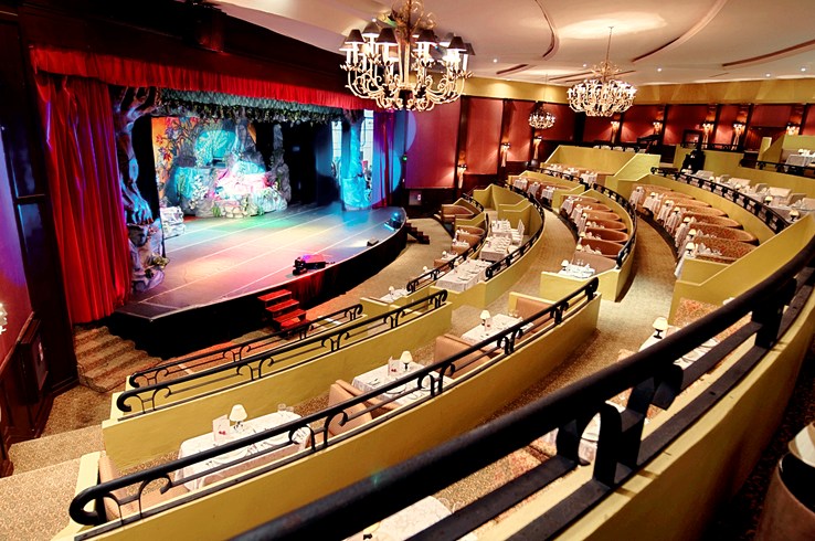 ザ・ロイヤル・ハイダウェイ・プラヤカール The Royal Hideaway Playacarのディナーショー場