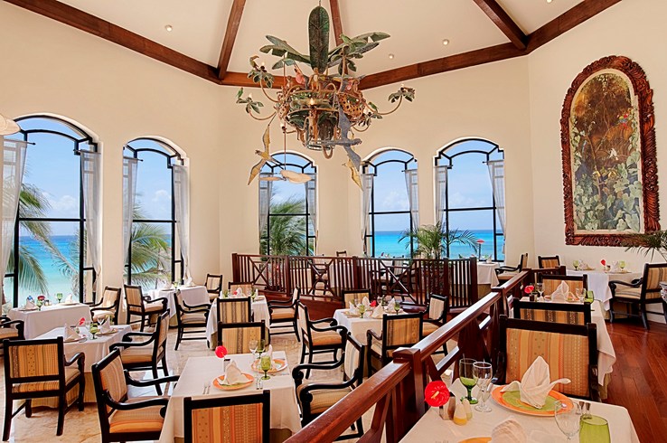 ザ・ロイヤル・ハイダウェイ・プラヤカール The Royal Hideaway Playacarのレストラン