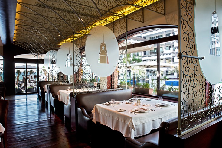 グランド・レジデンス・リビエラ・カンクン Grand Residences Riviera Cancunのレストラン
