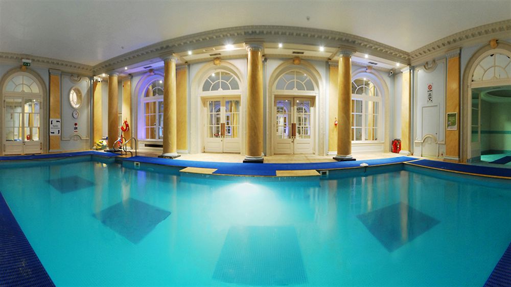 ザ・ウォルドルフ・ヒルトンのプール