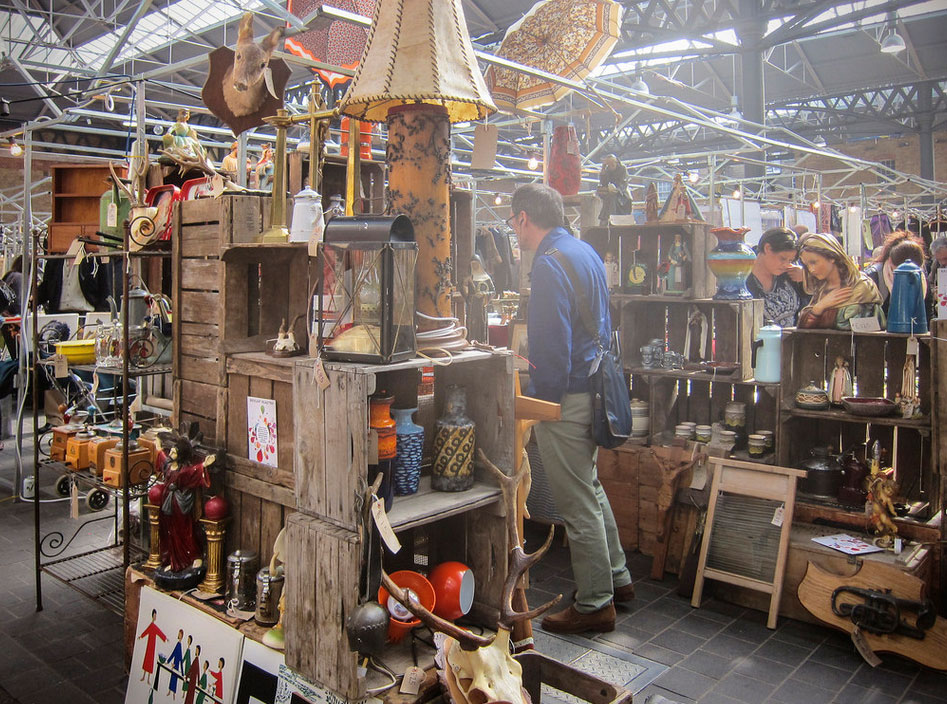 ザ・モントカーム・アット・ブルワリー・ロンドンシティの周辺