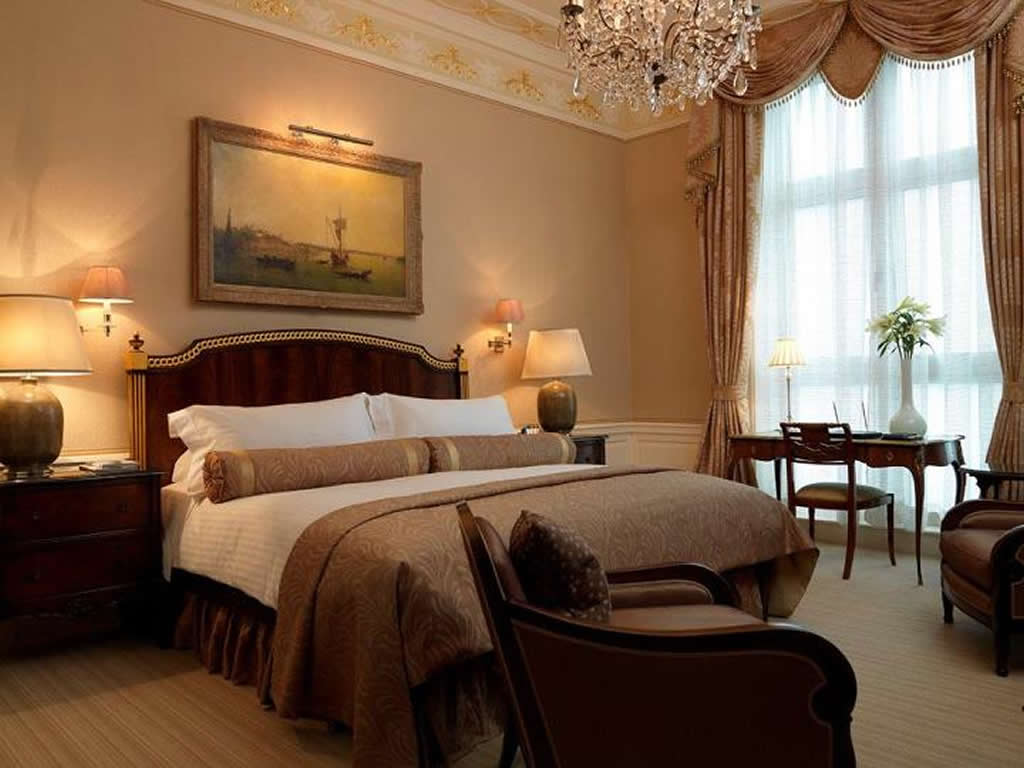 ザ・コンノートのスイート