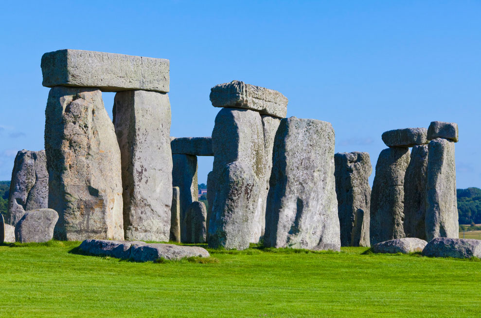 ストーンヘンジの近距離景色