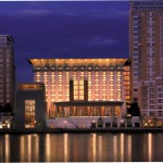 英国の美しいテムズ運河に囲まれた「カナリー・リバーサイド・プラザ ・ホテル」