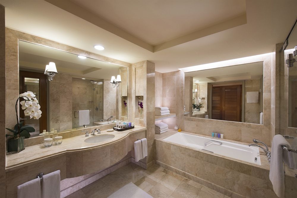 コンラッド・センテニアル・シンガポール Conrad Centennial Singaporeの客室バスルーム