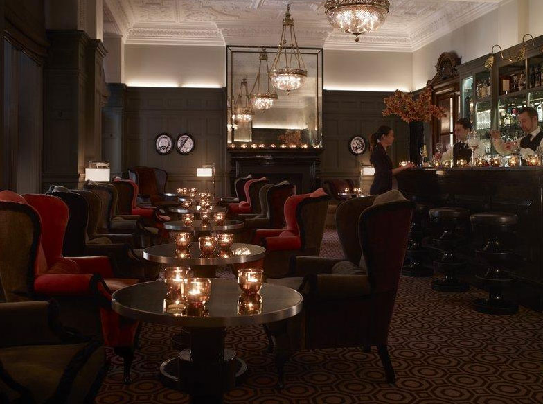 ザ・コンノートのバー