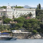 ポルトフィーノの湾岸に建つ歴史と伝統のある「インペリアーレ・パレス・ホテル」