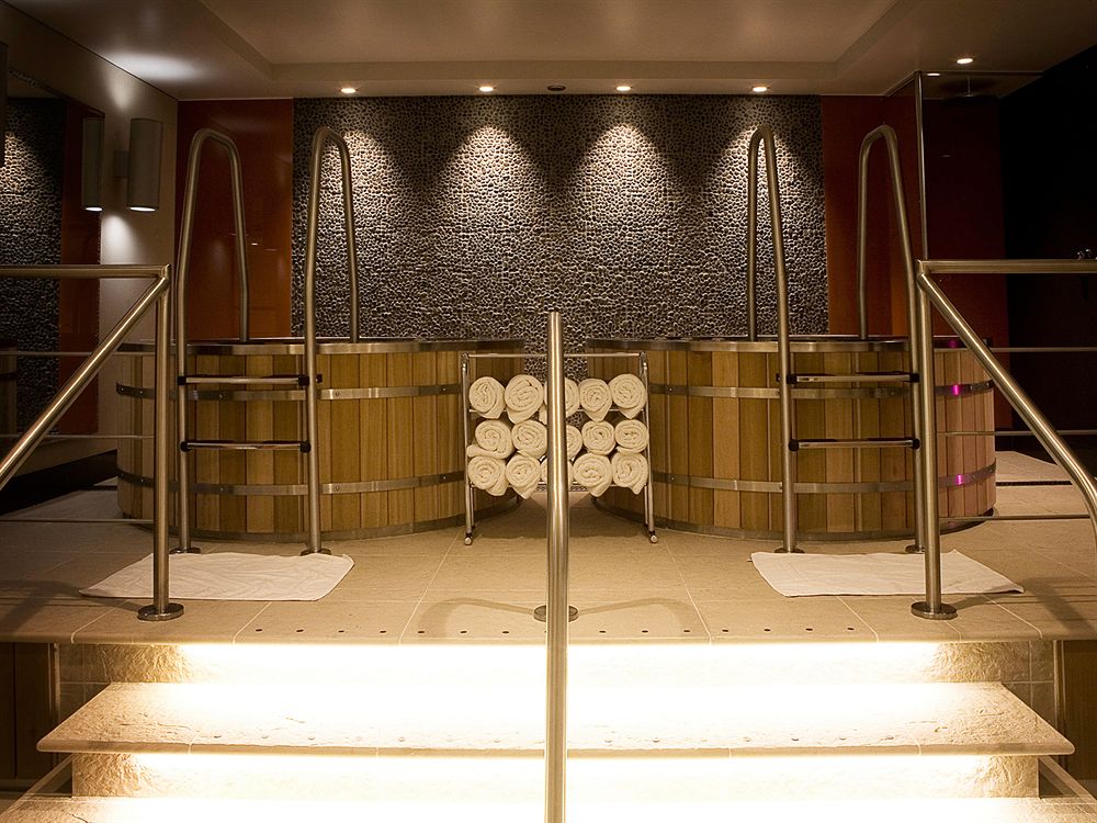 アテナエウムのスパ