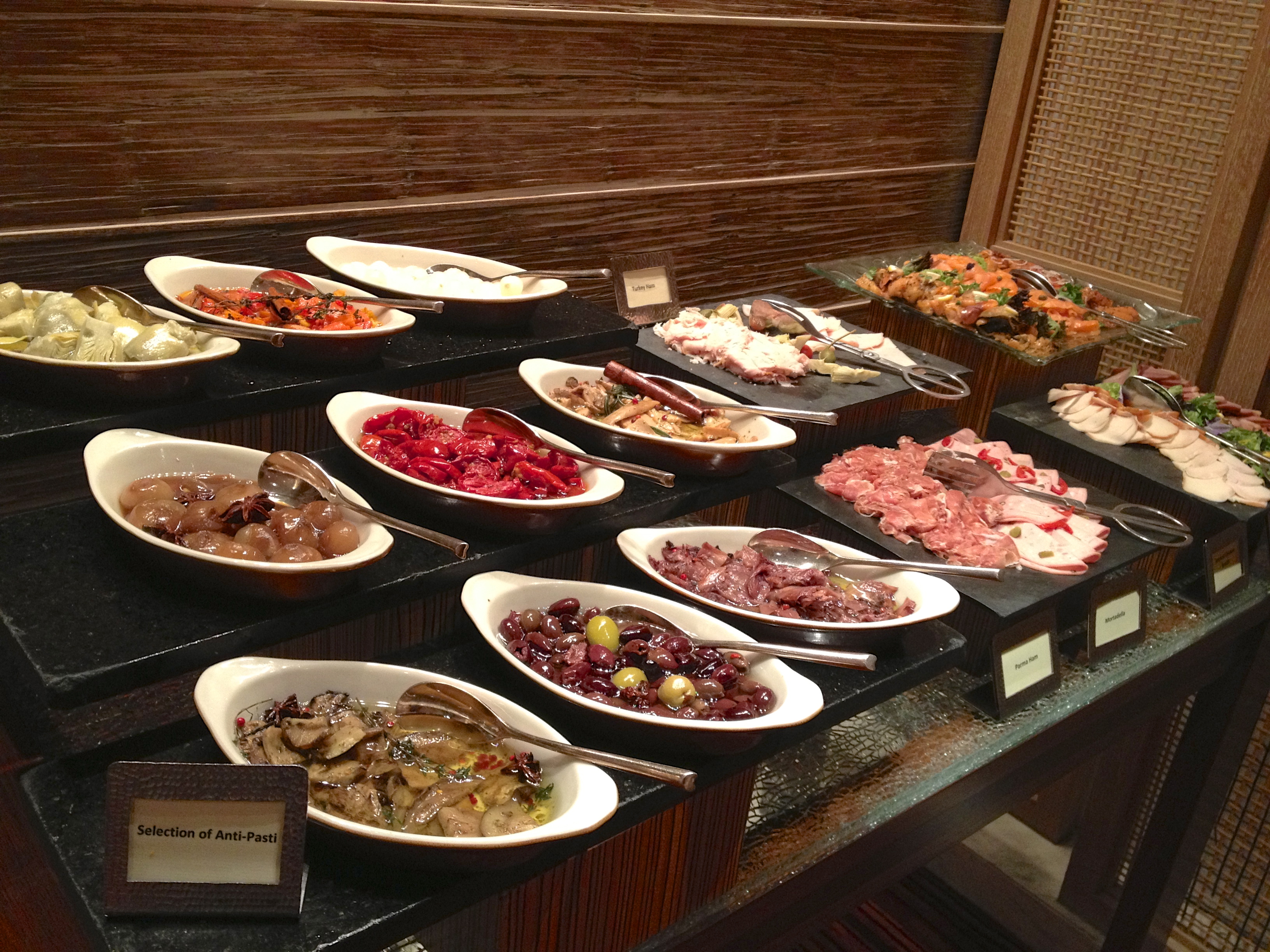 マンダリン・オリエンタル・シンガポール Mandarin Oriental Singaporeのメルト・ザ・ワールド・カフェ：オードブル