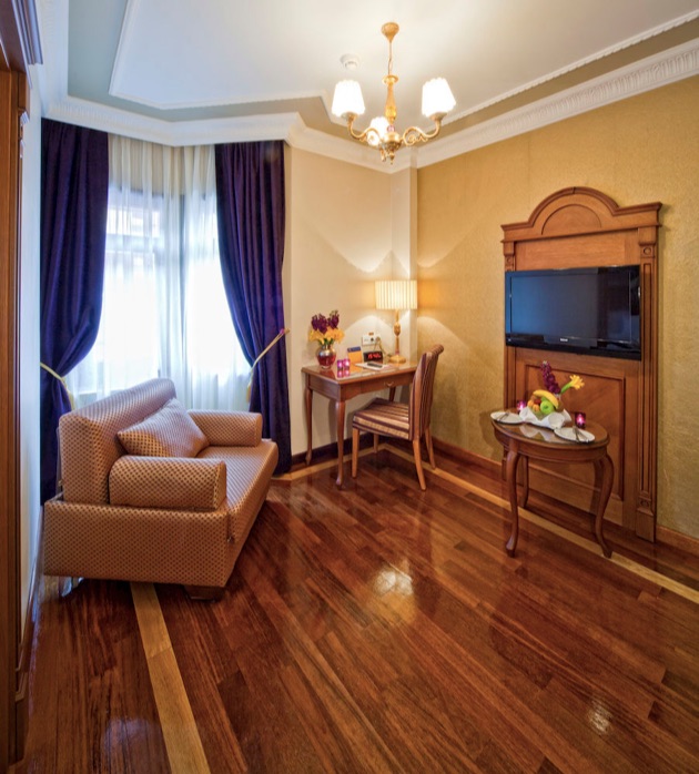 GLK・プレミア・アクロポル・スイーツ&スパの部屋3