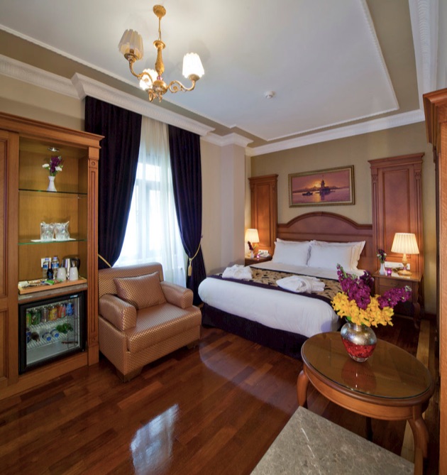 GLK・プレミア・アクロポル・スイーツ&スパの部屋1