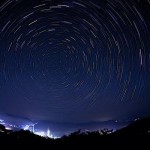 全国的にチャンスあり！「４月こと座流星群」が23日明け方に極大！