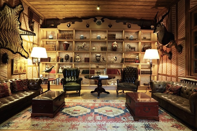 ディヴァン・チュクルハンのライブラリー