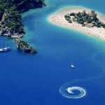 ターコイズブルーが美しい３つのプライベートビーチを持つ「ヒルサイド・ビーチ・クラブ」