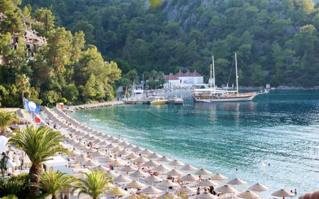 ヒルサイド・ビーチ・クラブのメイン・ビーチ