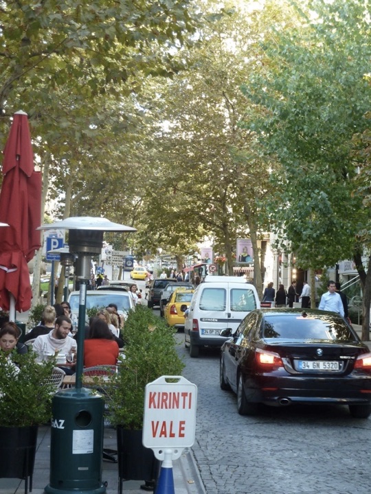 ニシャンタシュの街並み