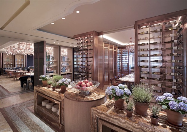 IST TOOレストラン