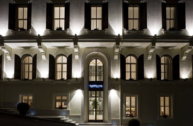 トムトム・スイーツのフロント