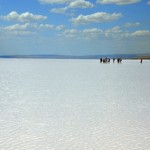 ここはウユニ塩湖！？トルコにある白き絶景塩湖「トゥズ湖」