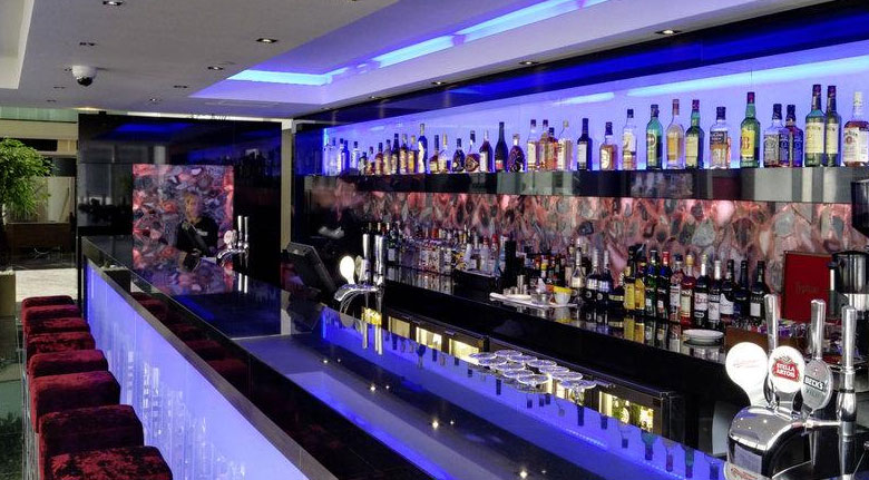 グランジセントポールホテルのシルクカクテルバー