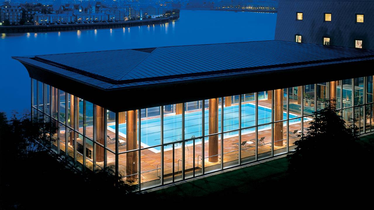 カナリー・リバーサイド・プラザ ・ホテルのプール