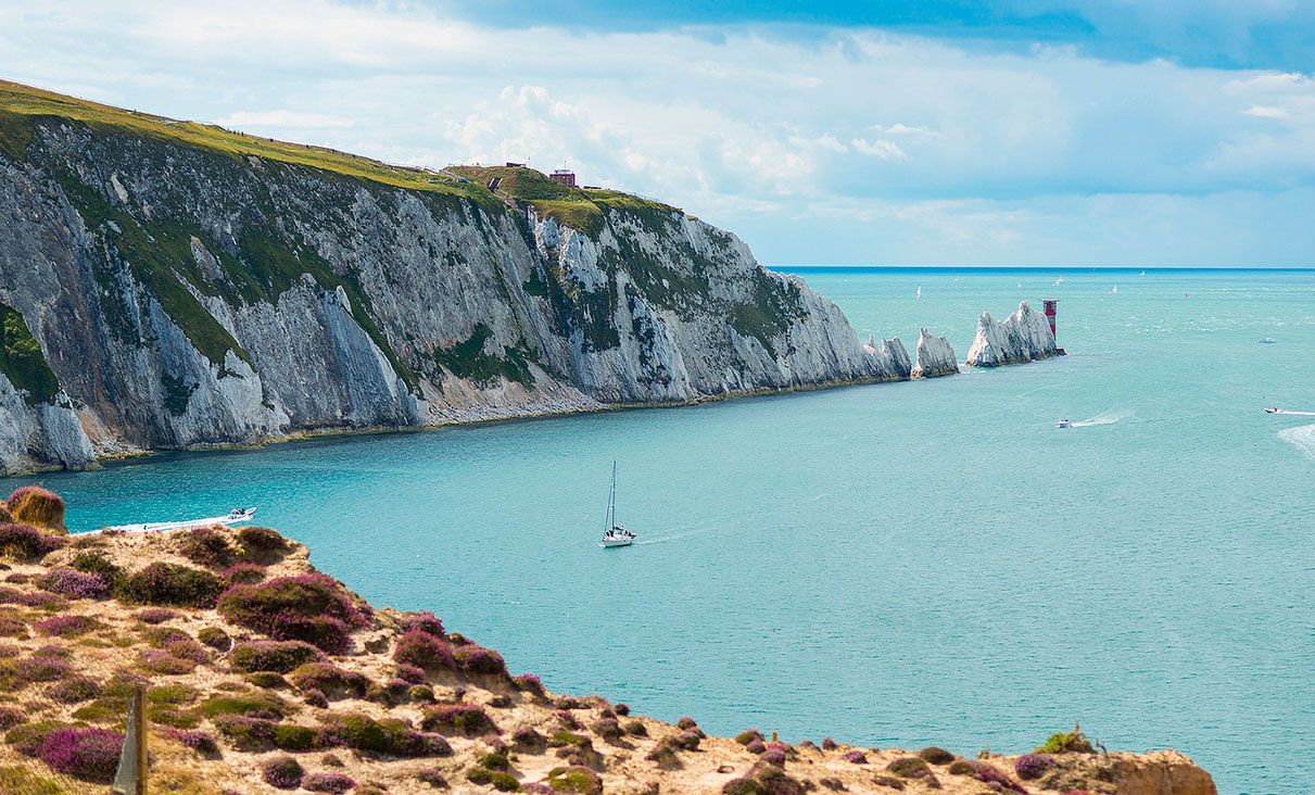 ワイト島のThe-Needles-Battery