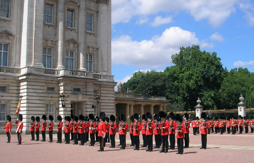 アテナエウムの周辺