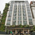 自然溢れる緑のオアシスが印象的なロンドンの「アテナエウム」